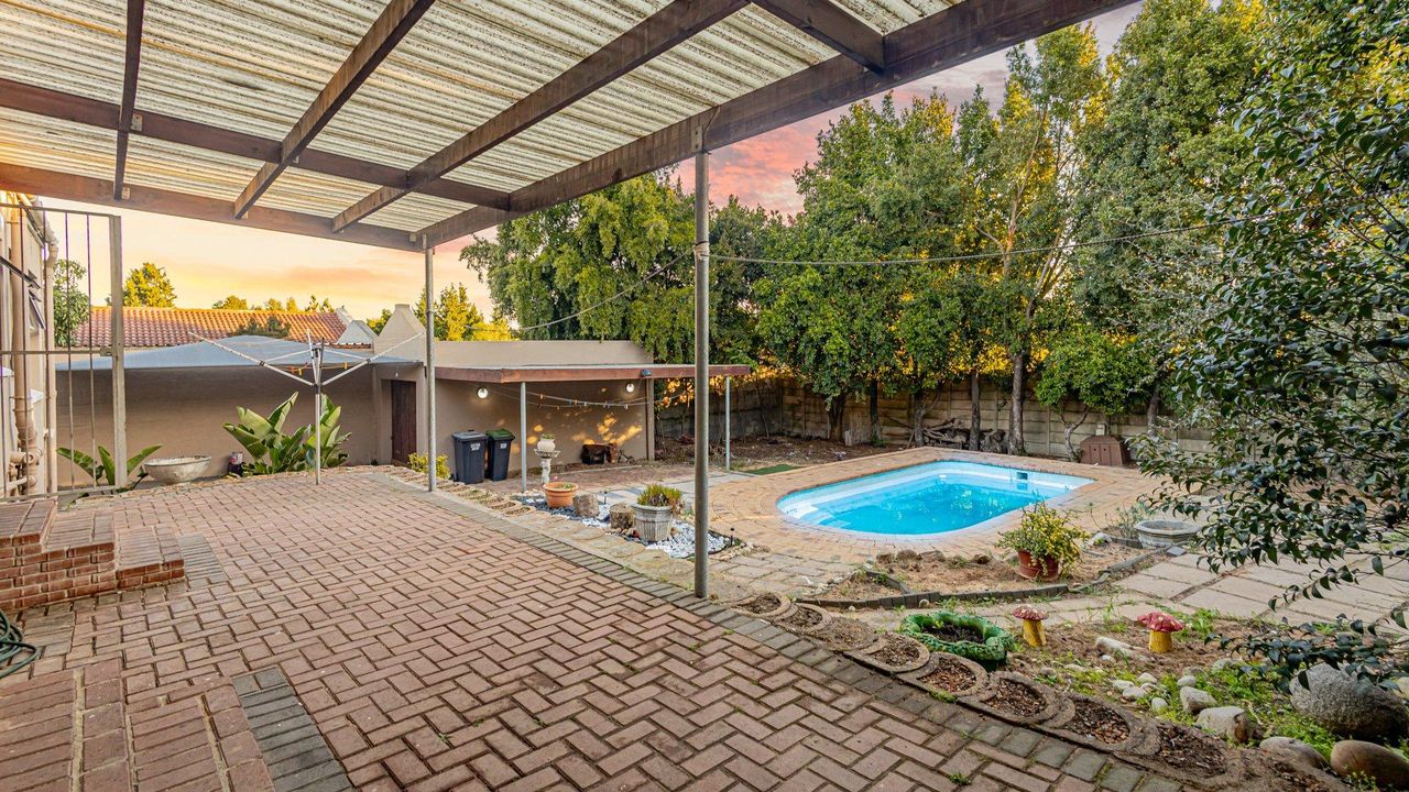 Photo of 3 Bedroom house for sale in Hoogstede, Brackenfell