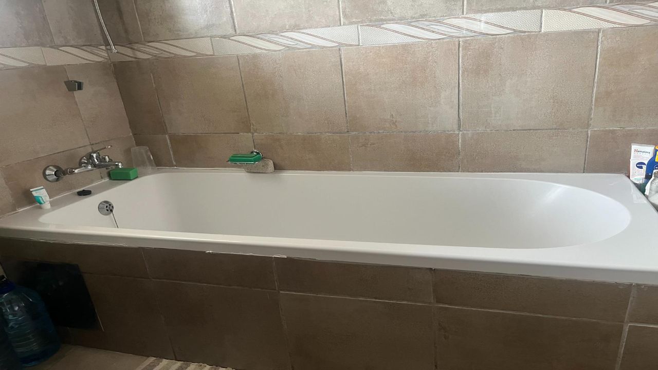 Photo 10 of 12