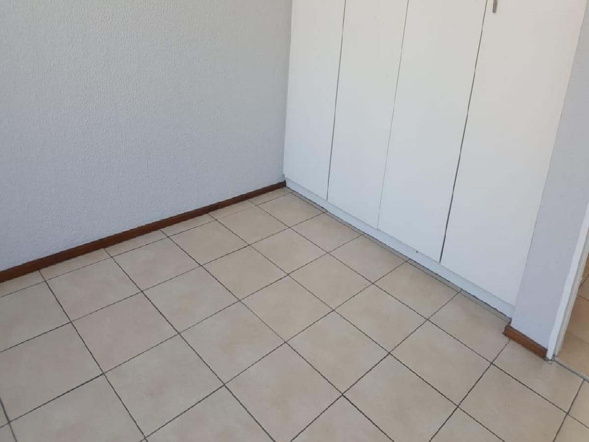 Photo 6 of 18