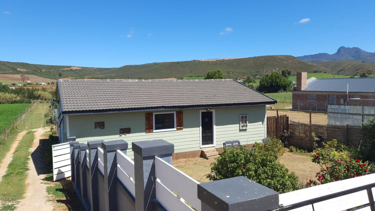 Photo 2 of 25