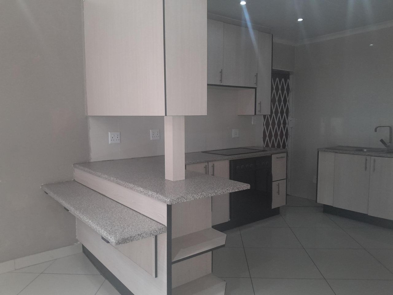 Photo 6 of 14