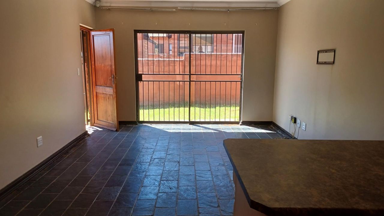 Photo 6 of 12