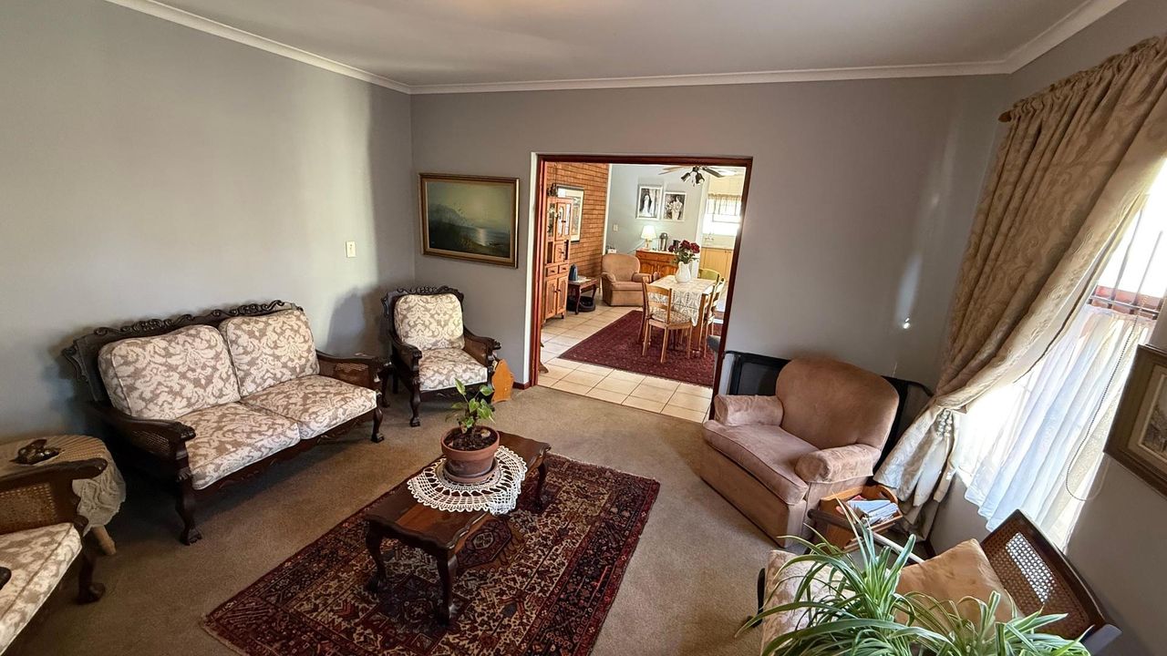 Photo of 4 Bedroom house for sale in Protea Heights, Brackenfell