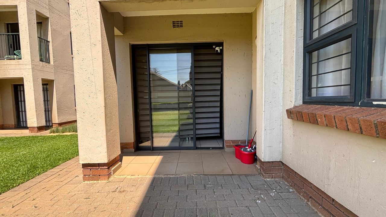 Photo 2 of 31