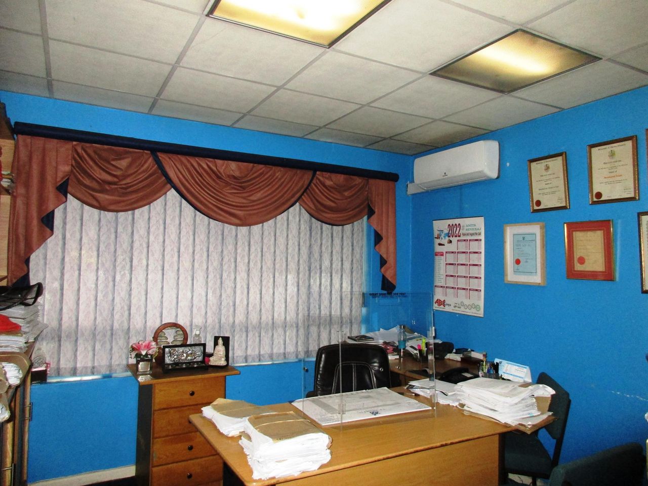 Photo 8 of 18