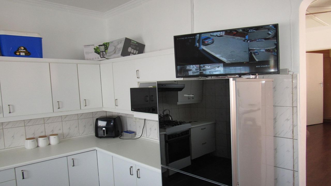 Photo 7 of 22