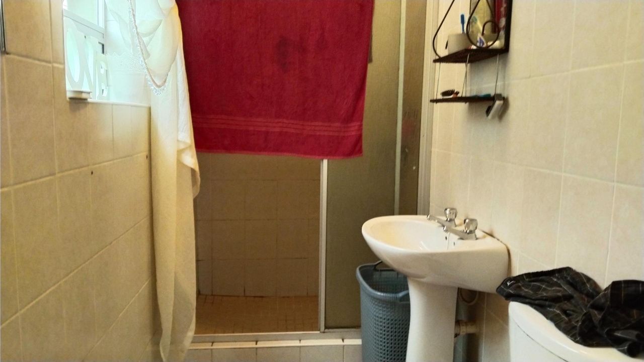 Photo 14 of 23