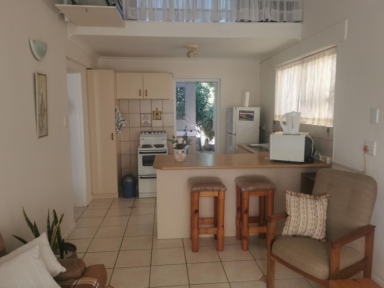 Photo 4 of 21