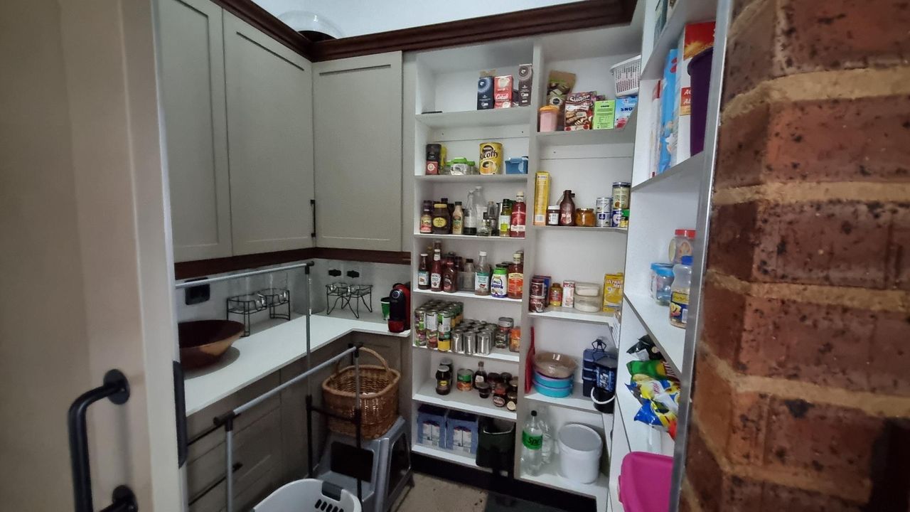 Photo 4 of 57