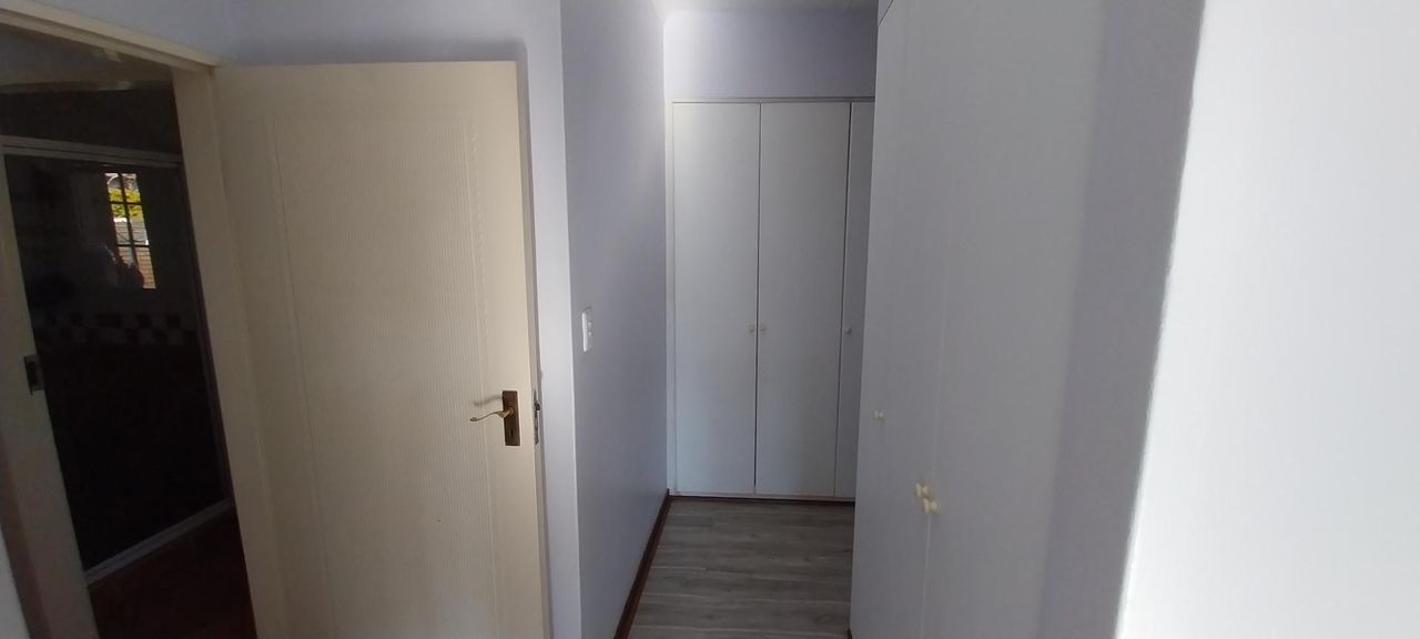 Photo 9 of 21