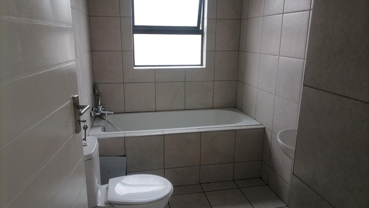 Photo 20 of 24
