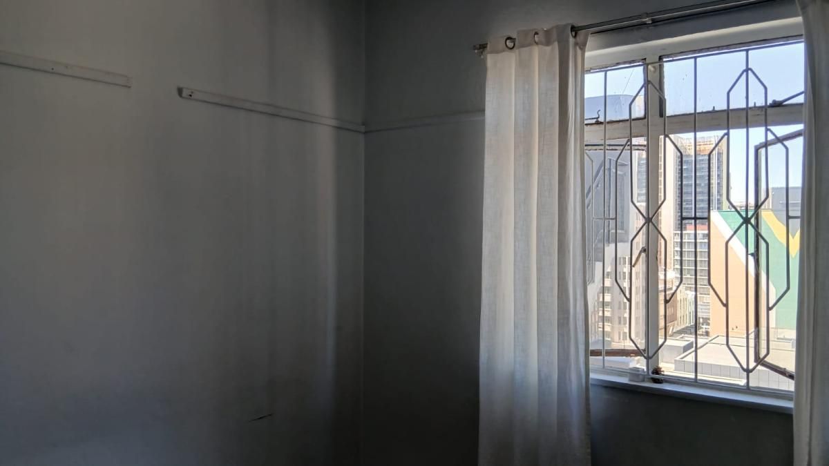 Photo 21 of 39