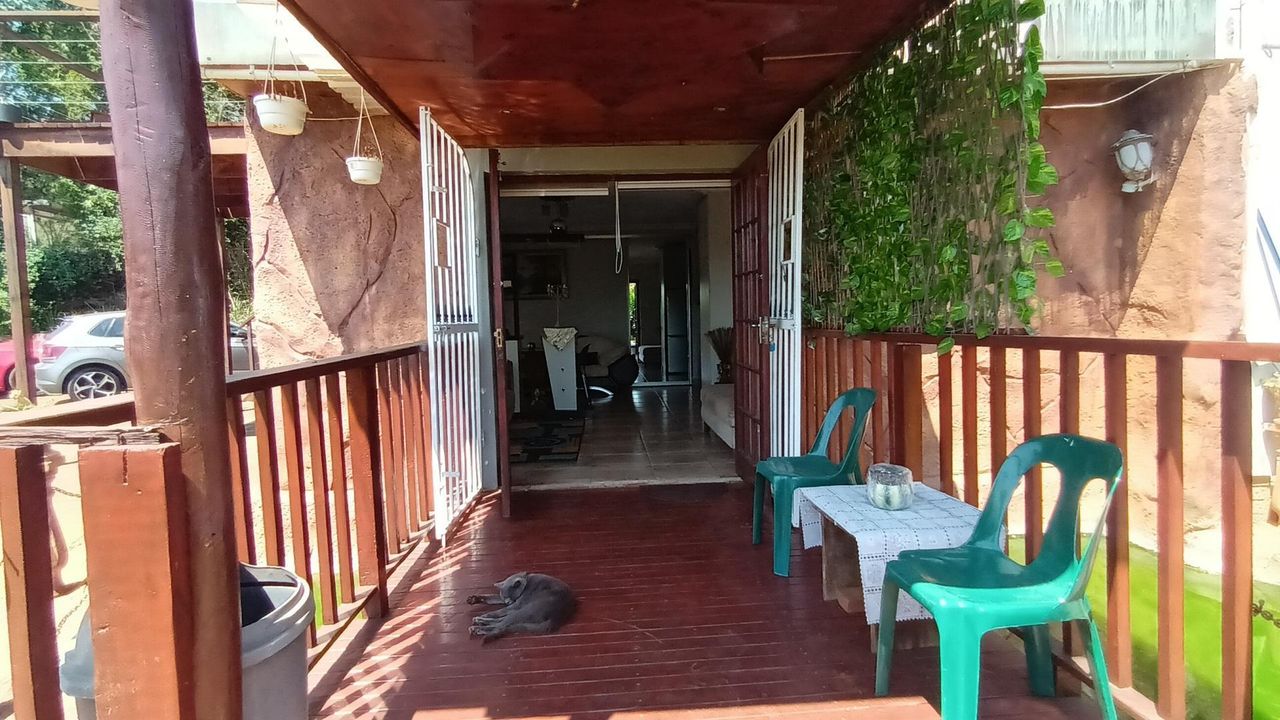 Photo 2 of 12