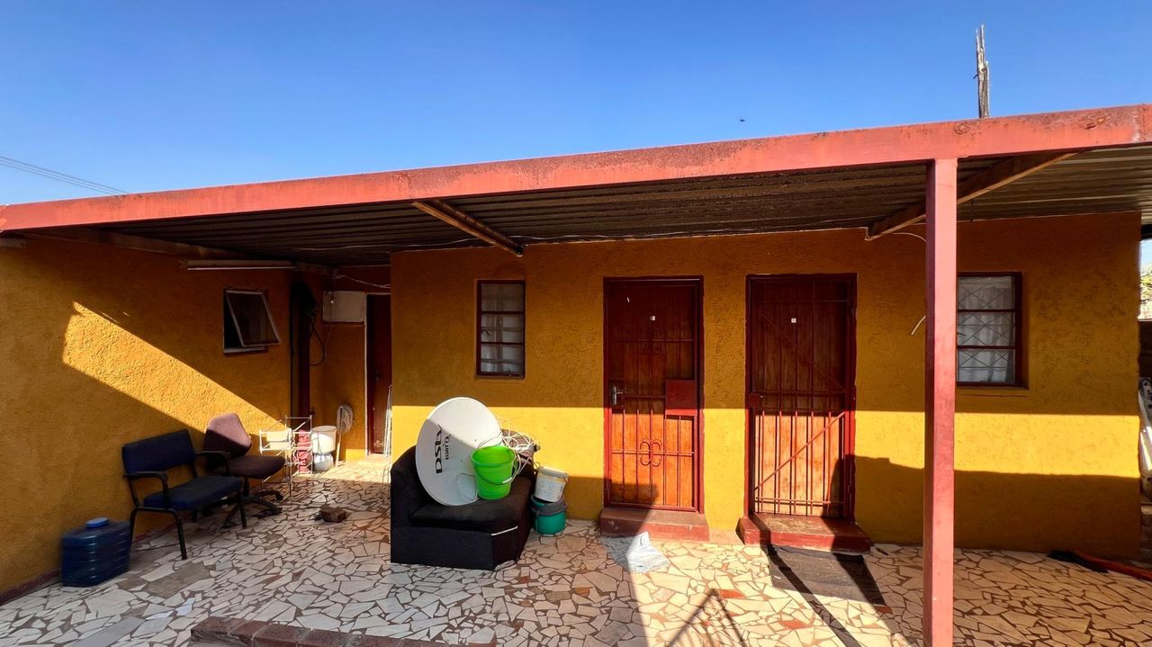 Photo of 8 Bedroom house for sale in Danville, Pretoria