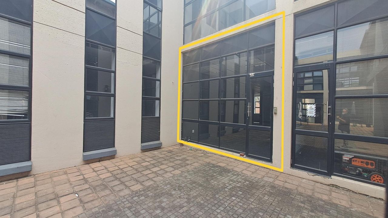 Photo 16 of 20