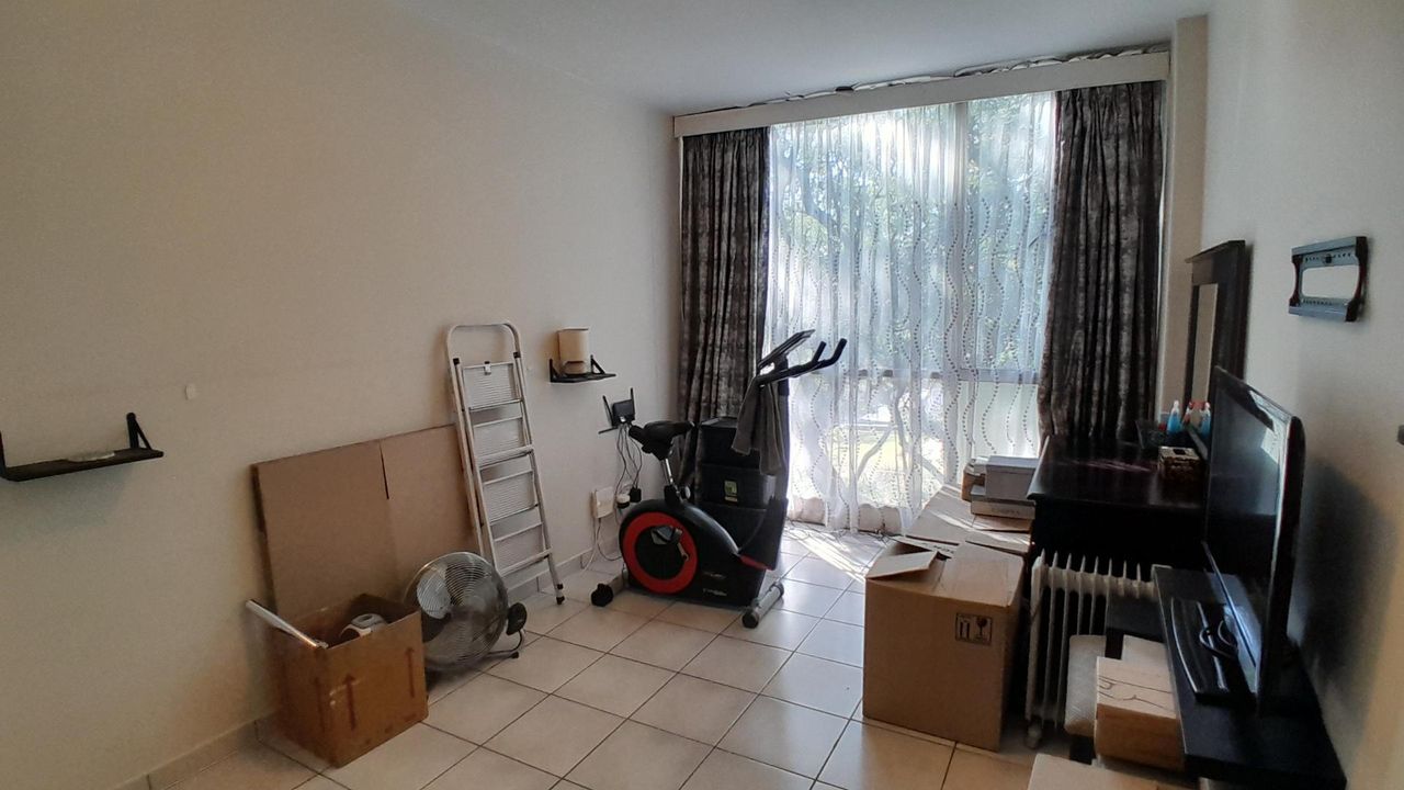 Photo 19 of 27