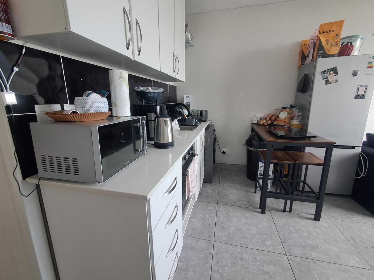 Photo 6 of 27