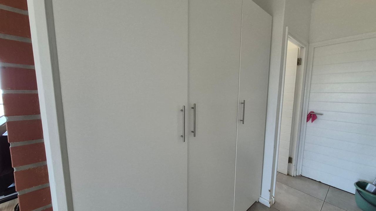 Photo 8 of 22