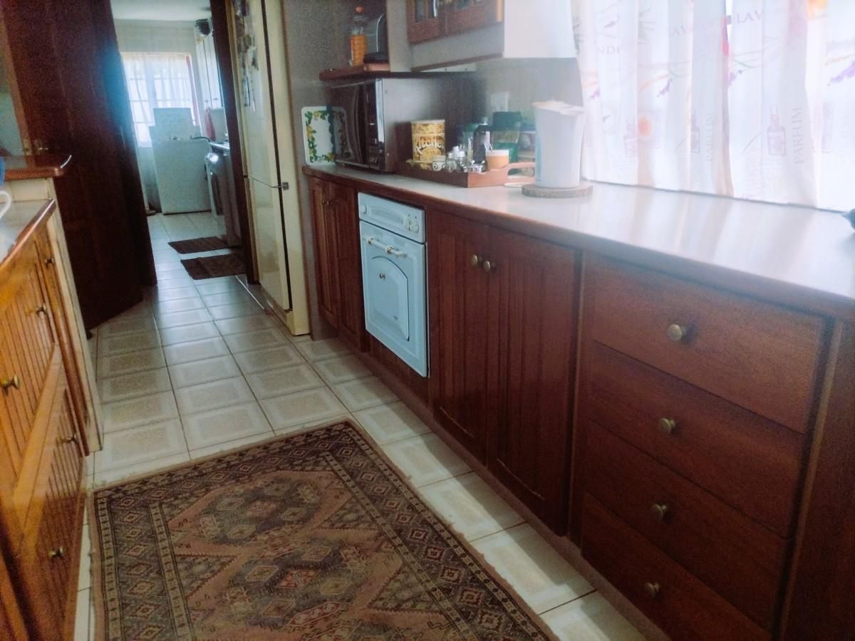 Photo 9 of 35