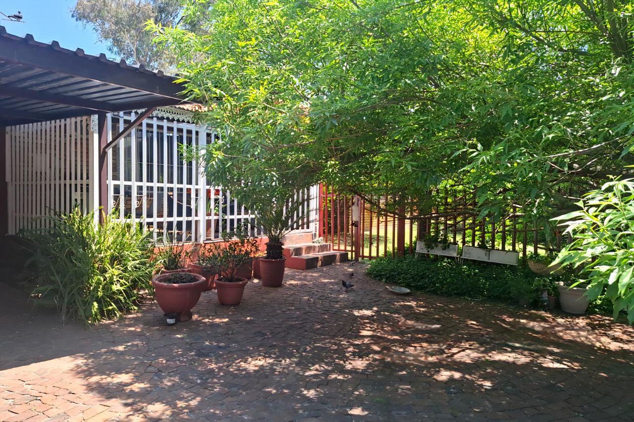 Photo 2 of 38