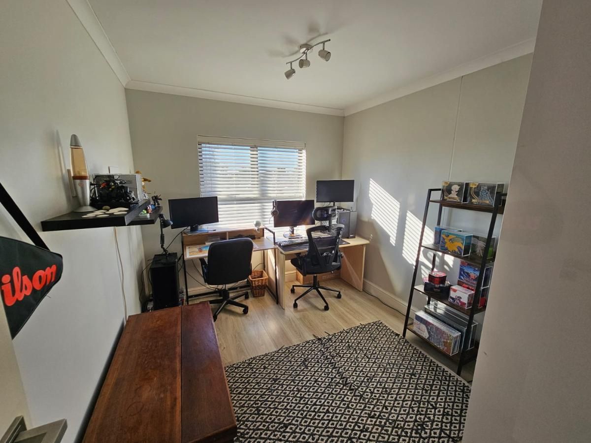 2 Bedroom apartment to rent in Kenilworth, Cape Town