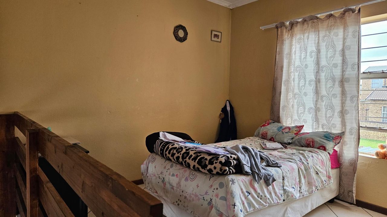 Photo 15 of 25
