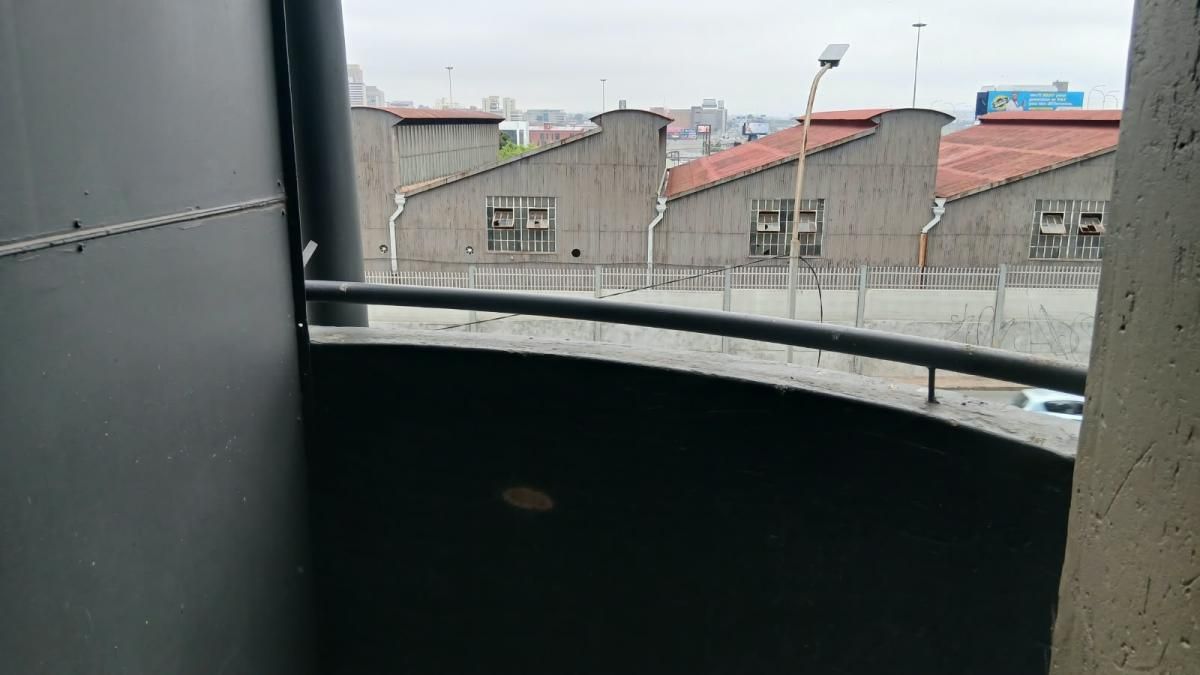 Photo 29 of 58