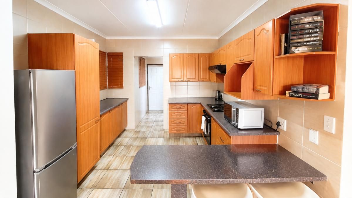 Photo of 3 Bedroom apartment rented in Glen Marais, Kempton Park