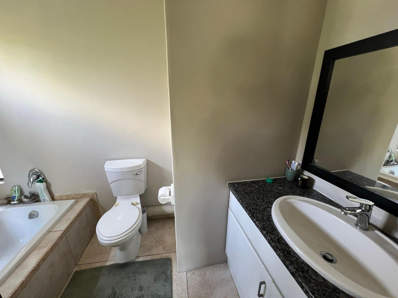 Photo 10 of 14