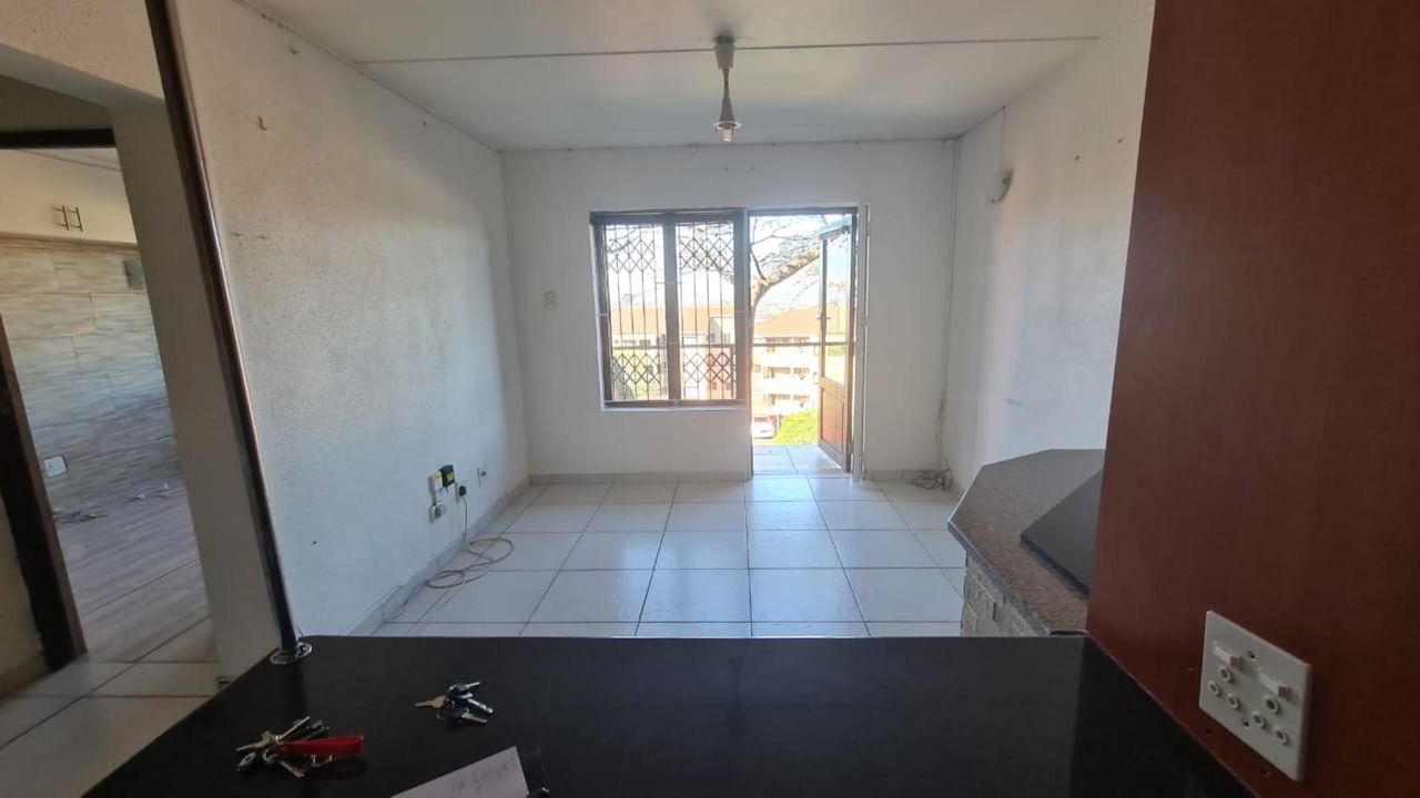 Photo 5 of 15