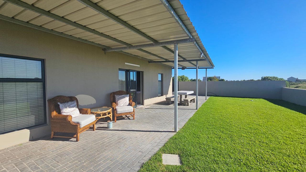 Photo of 3 Bedroom house to rent in Long Acres Country Estate, Langebaan