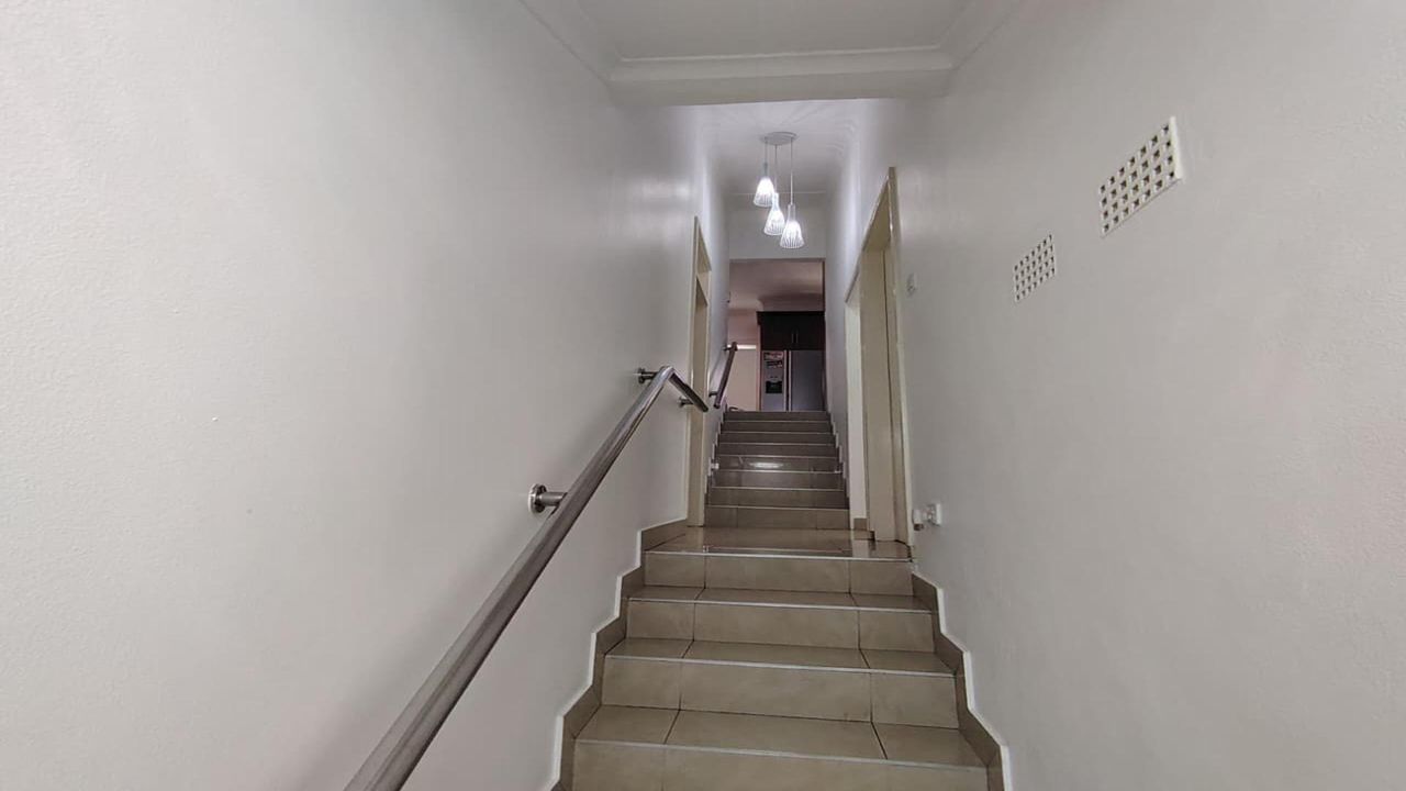 Photo 15 of 28
