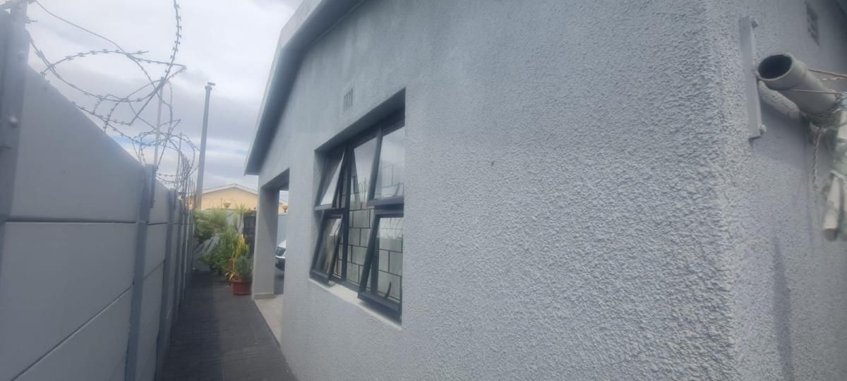 Photo 17 of 17