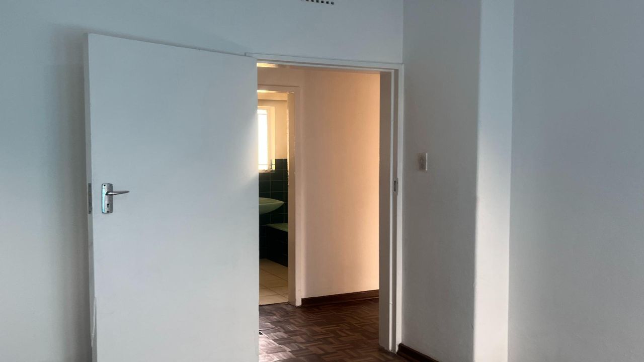Photo 15 of 24