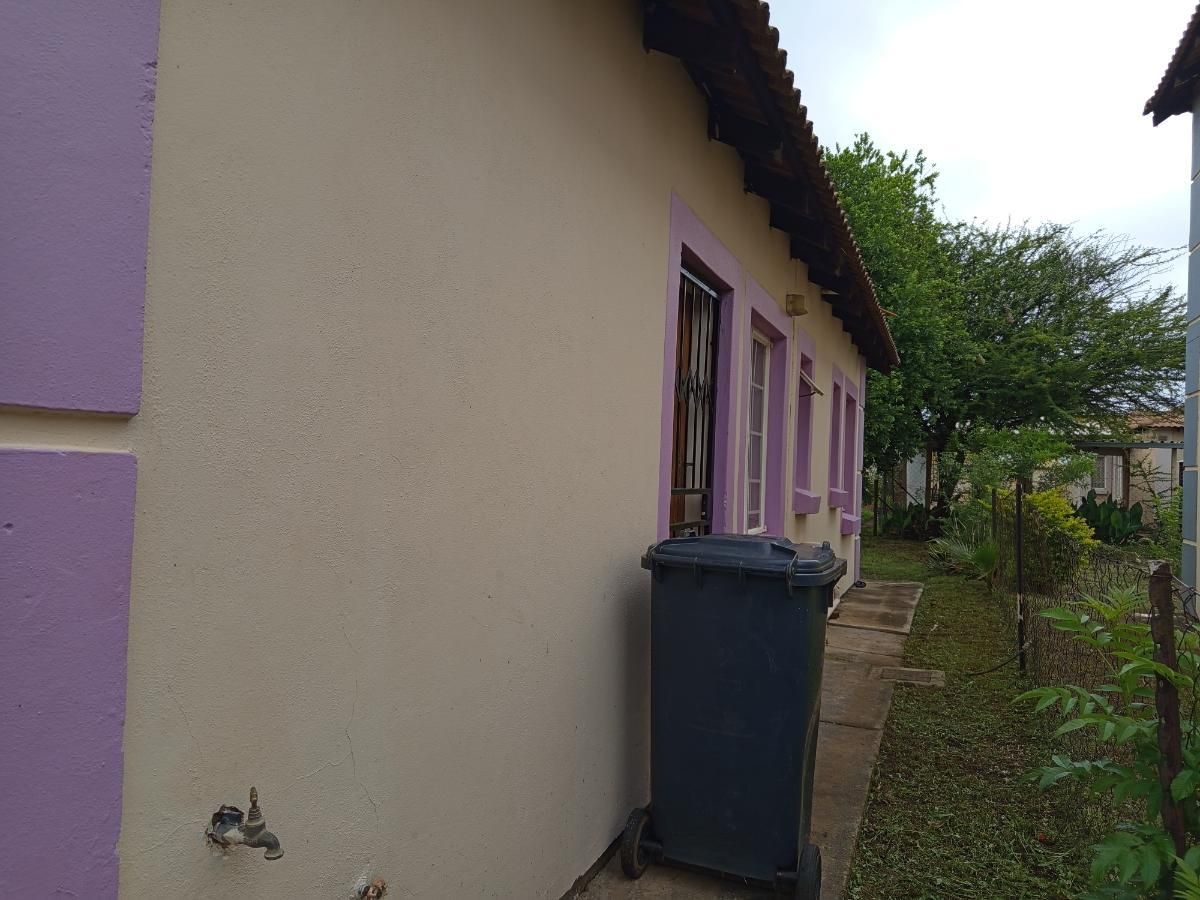Photo 18 of 20