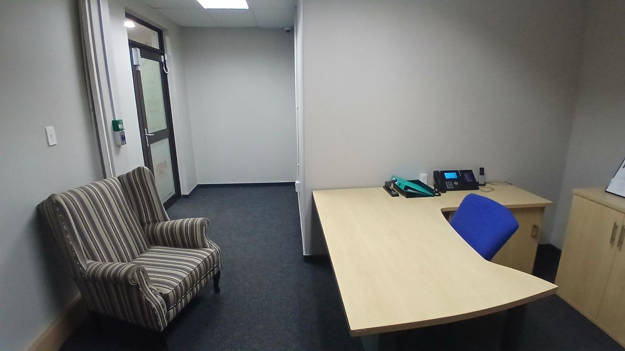 Photo 3 of 14