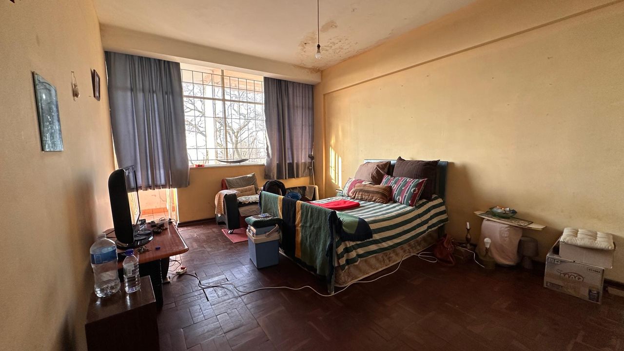 Photo 16 of 24