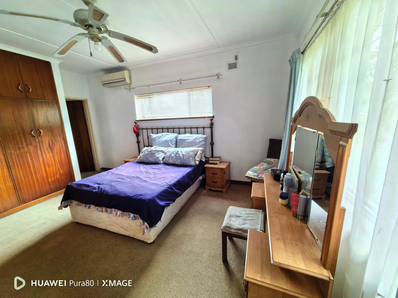 Photo 21 of 35