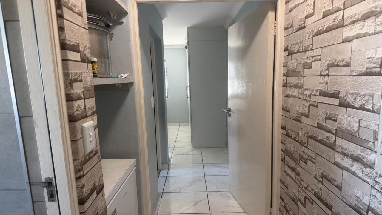 Photo 9 of 17