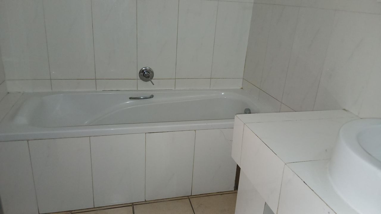 Photo 7 of 12