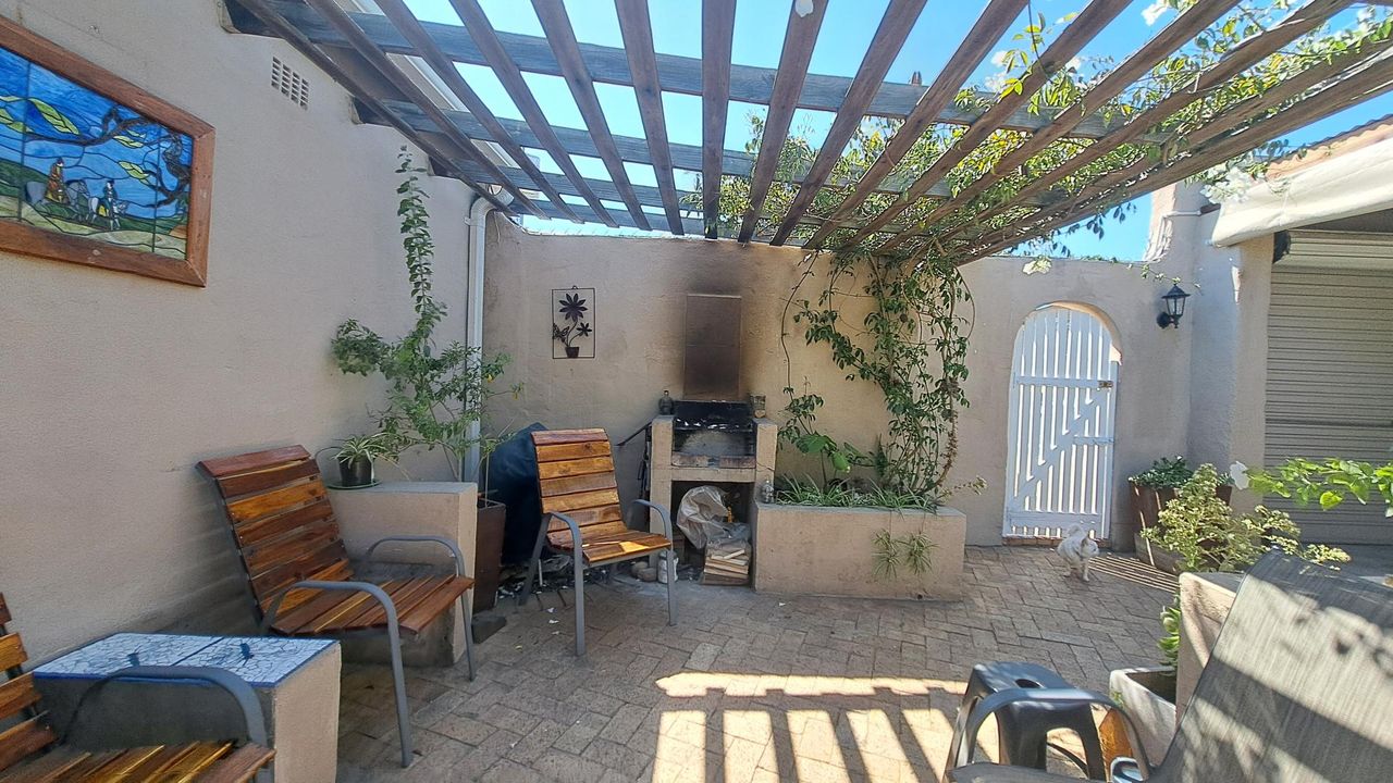 Photo 6 of 17