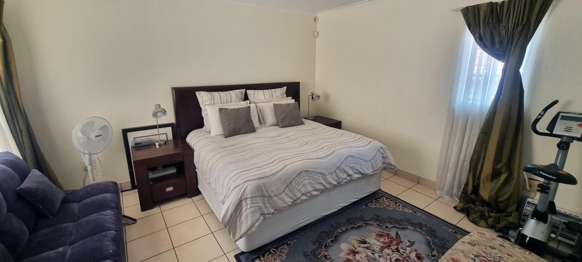 Photo of 3 Bedroom duplex townhouse - sectional sold in Johannesburg North, Randburg