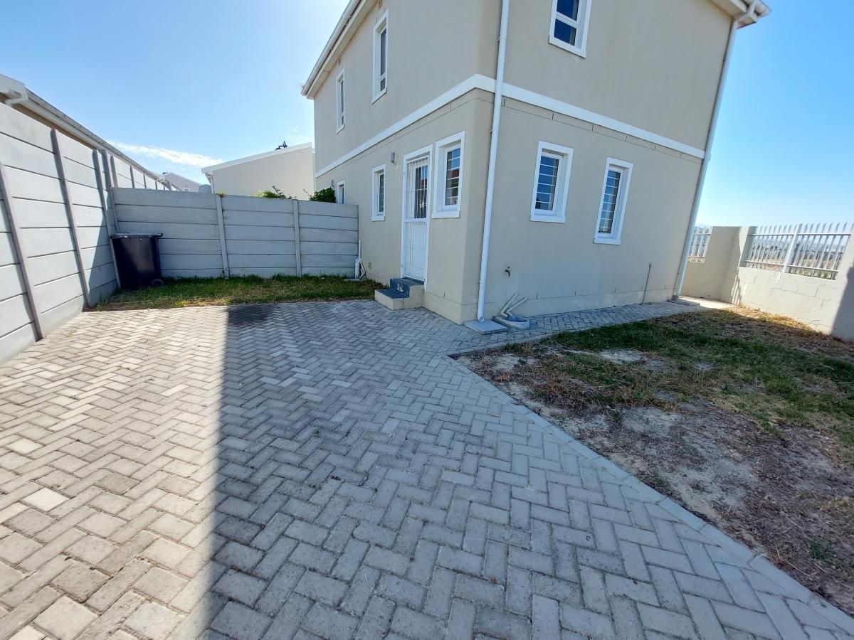Photo 2 of 12
