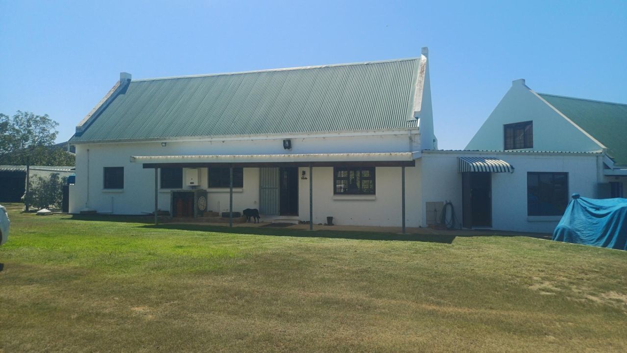 Photo 5 of 43