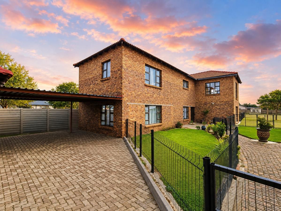 Photo of 8 Bedroom house for sale in Bredell, Kempton Park