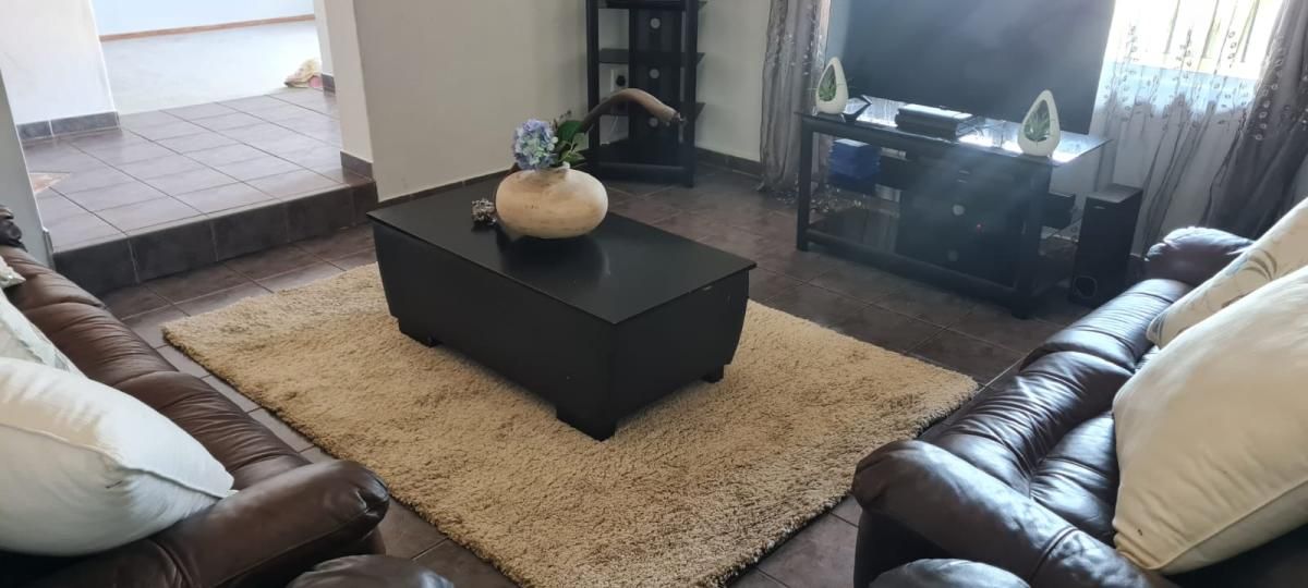 Photo 5 of 44