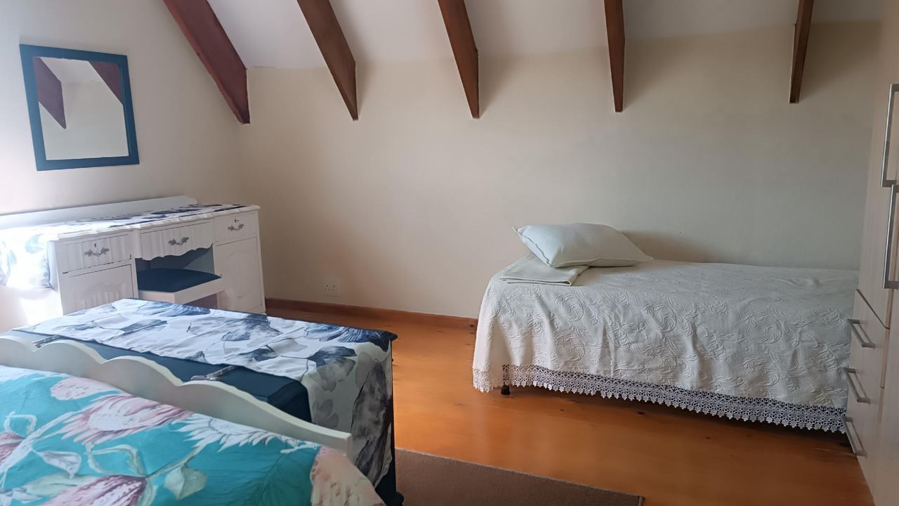 Photo 13 of 20