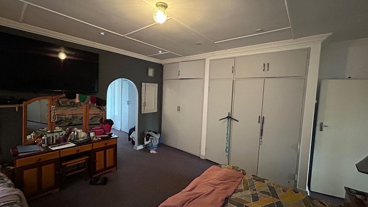 Photo 19 of 22