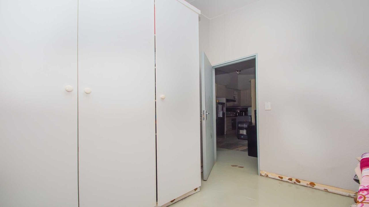 Photo 10 of 20