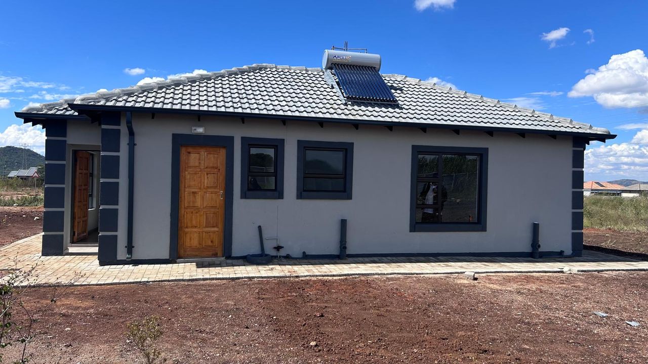 Photo 2 of 11